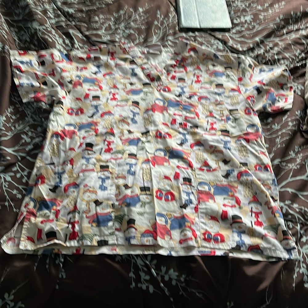 Scrub top